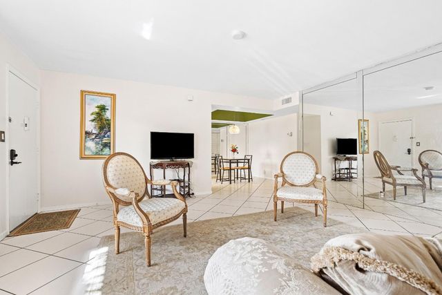 7442 Ashmont Circle 203, Fort Lauderdale, FL 33321