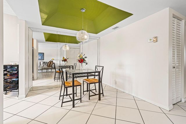 7442 Ashmont Circle 203, Fort Lauderdale, FL 33321