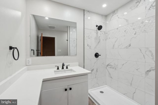 205 CONFEDERATE CIR, Locust Grove, VA 22508