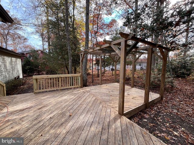 205 CONFEDERATE CIR, Locust Grove, VA 22508