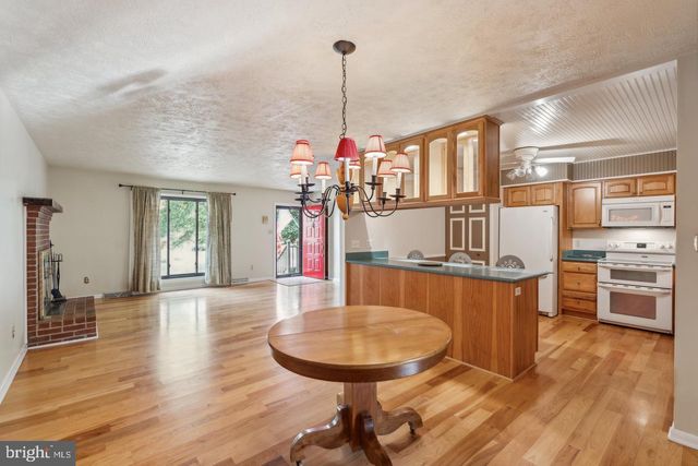 205 CONFEDERATE CIR, Locust Grove, VA 22508