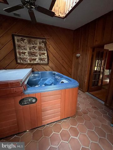 205 CONFEDERATE CIR, Locust Grove, VA 22508