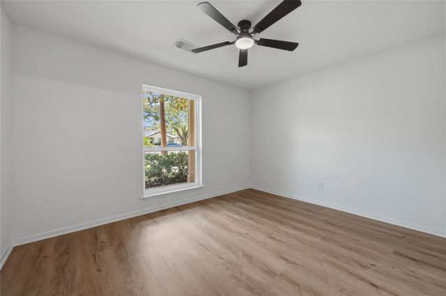 210 Ridgemont Drive, Alvin, TX 77511