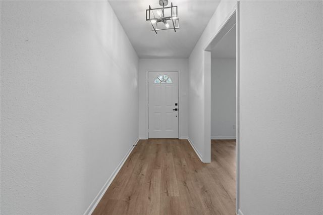 210 Ridgemont Drive, Alvin, TX 77511