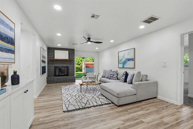 210 E Vida Way, Norman, OK 73069