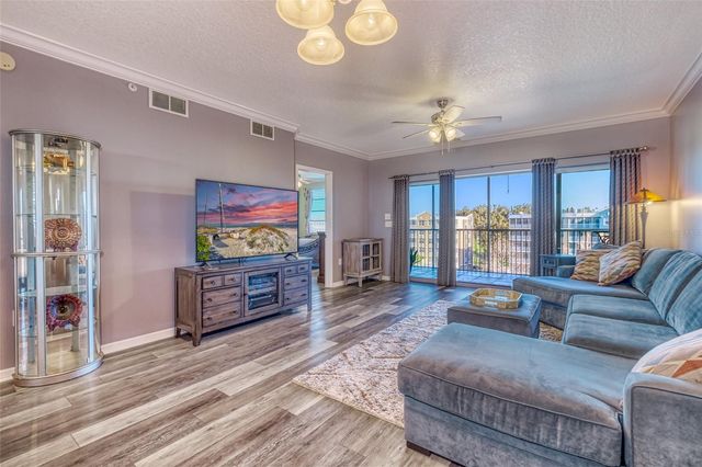 960 STARKEY ROAD 1502, Largo, FL 33771