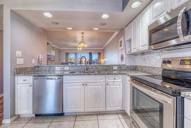 960 STARKEY ROAD 1502, Largo, FL 33771