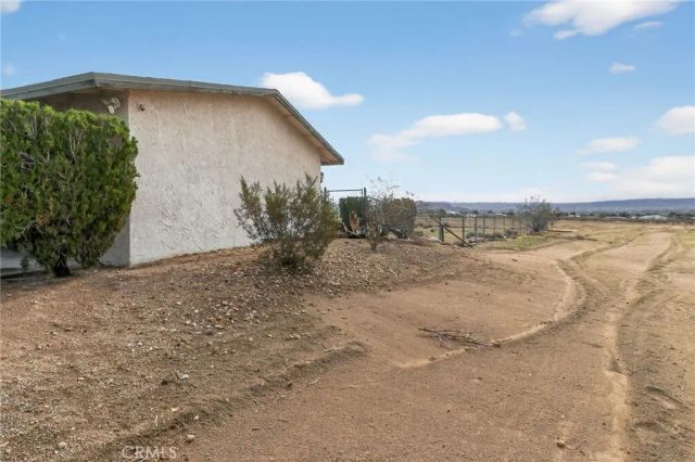 22575 Papago Road, Apple Valley, CA 92307