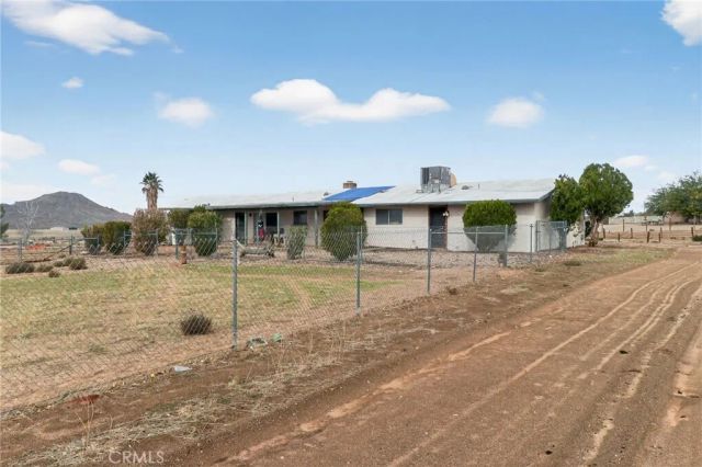 22575 Papago Road, Apple Valley, CA 92307