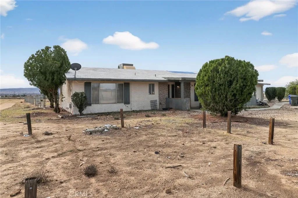 22575 Papago Road, Apple Valley, CA 92307