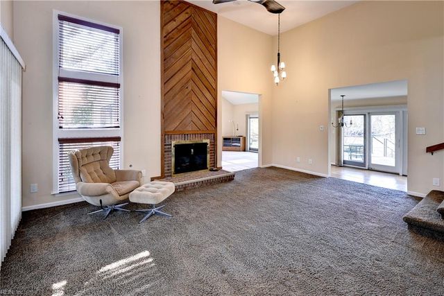 49 Dillwyn DR, Newport News, VA 23602