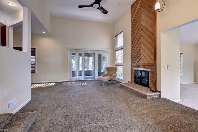 49 Dillwyn DR, Newport News, VA 23602