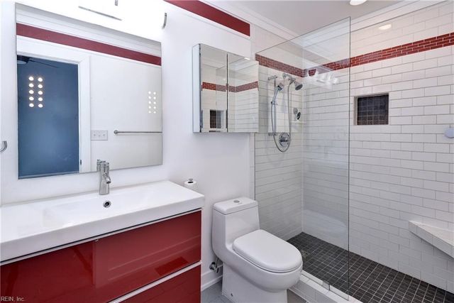 49 Dillwyn DR, Newport News, VA 23602