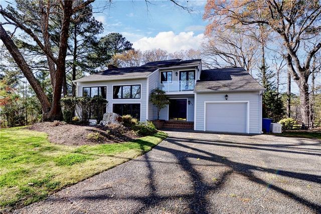 49 Dillwyn DR, Newport News, VA 23602