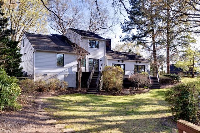 49 Dillwyn DR, Newport News, VA 23602