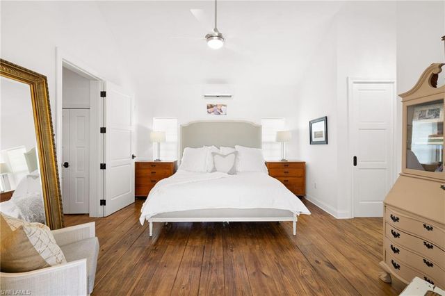 2348 Florida AVE, Naples, FL 34112