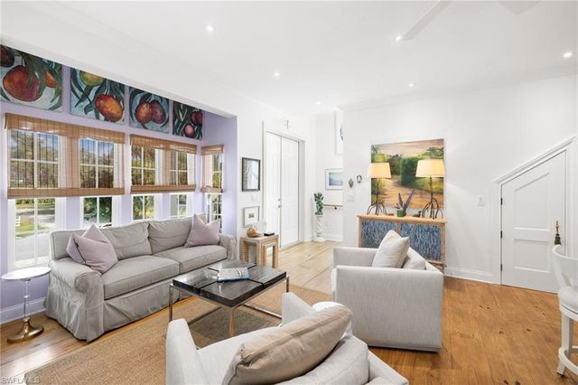 2348 Florida AVE, Naples, FL 34112