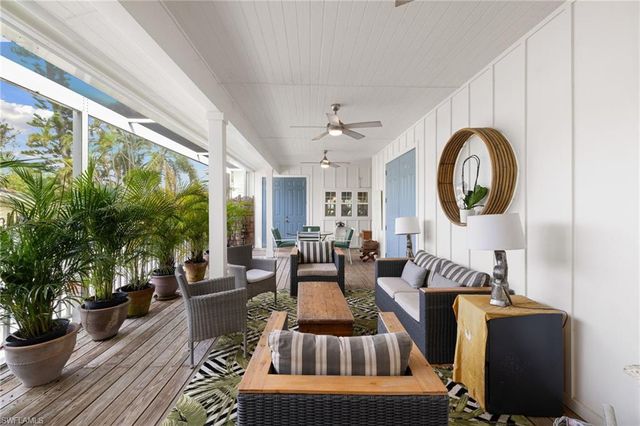 2348 Florida AVE, Naples, FL 34112