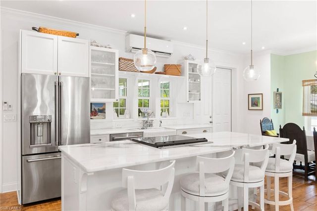 2348 Florida AVE, Naples, FL 34112