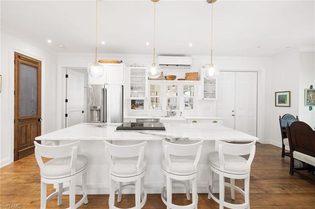 2348 Florida AVE, Naples, FL 34112