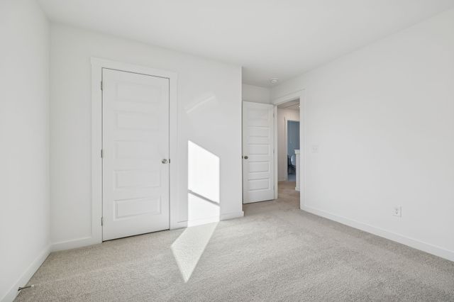 7060 Sutton Dr, White House, TN 37188