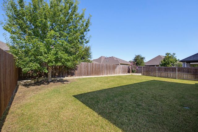 7412 Plumgrove Road, Fort Worth, TX 76123