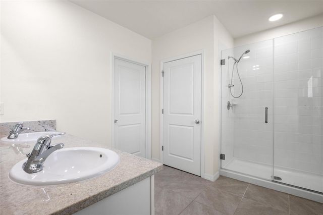 2814 COMMON FIG RUN, Wesley Chapel, FL 33543