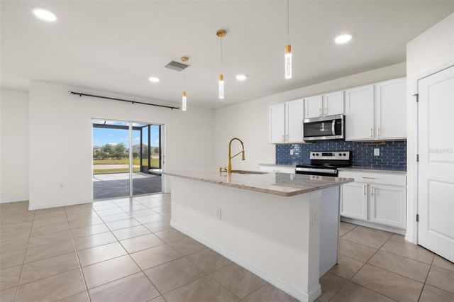 2814 COMMON FIG RUN, Wesley Chapel, FL 33543