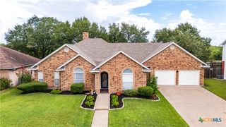 406 Windy Way Drive, Victoria, TX 77904