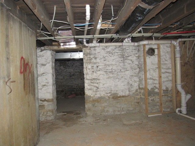 25 Ben Lomond Street, Uniontown, PA 15401