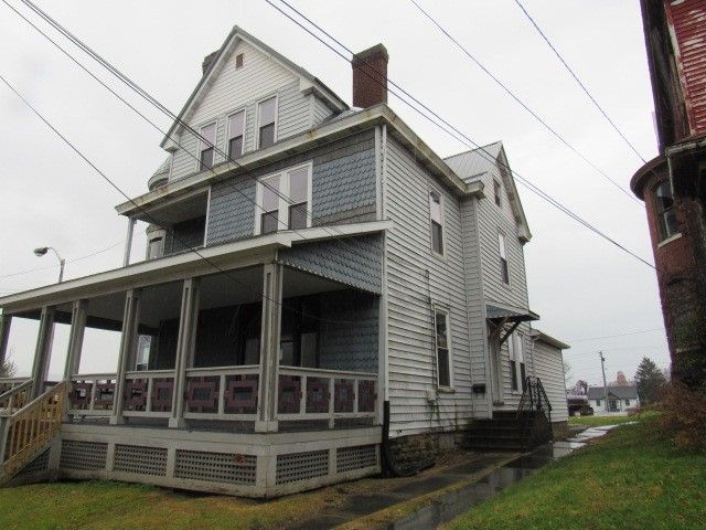 25 Ben Lomond Street, Uniontown, PA 15401