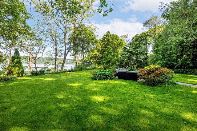 2727 Palisade Ave Apt 5A, New York City, NY 10463