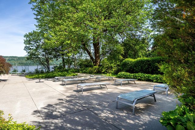 2727 Palisade Ave Apt 5A, New York City, NY 10463