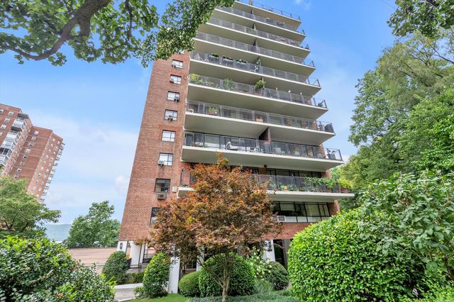 2727 Palisade Ave Apt 5A, New York City, NY 10463