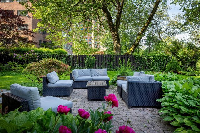 2727 Palisade Ave Apt 5A, New York City, NY 10463