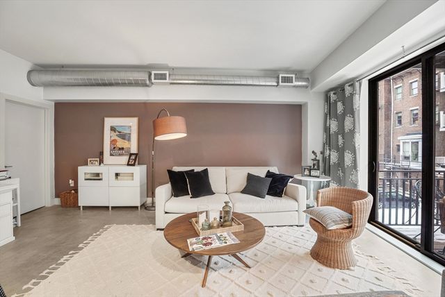 263-265 Northampton St 206, Boston, MA 02118