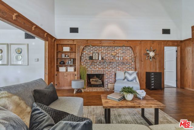 13155 Margate Street, Sherman Oaks, CA 91401