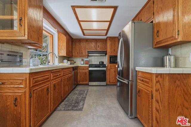 13155 Margate Street, Sherman Oaks, CA 91401
