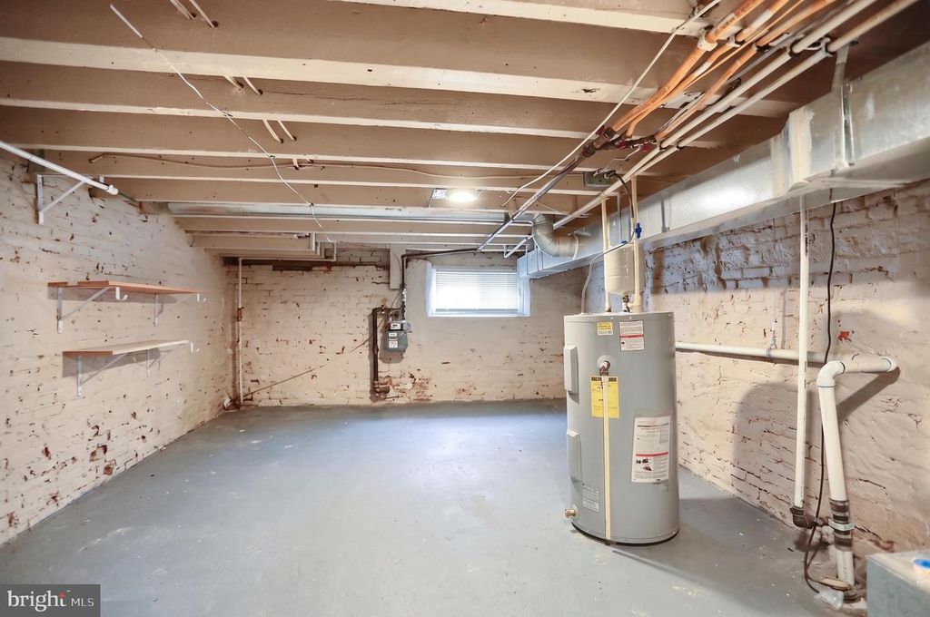 Image 15 of property listing at 244 N ROSE ST, Baltimore, MD 21224