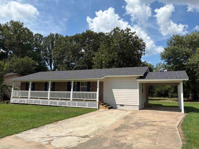 209 N Pear Street, Beebe, AR 72012