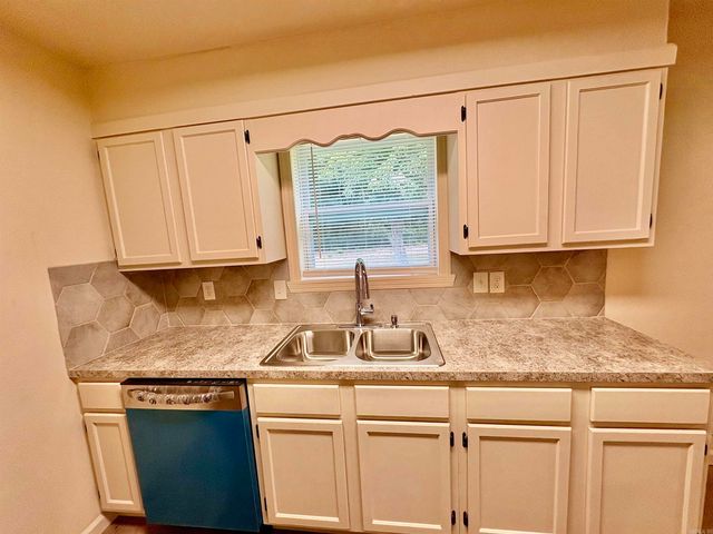 209 N Pear Street, Beebe, AR 72012