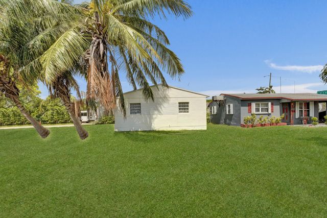 2901 FLETCHER Street, Hollywood, FL 33020