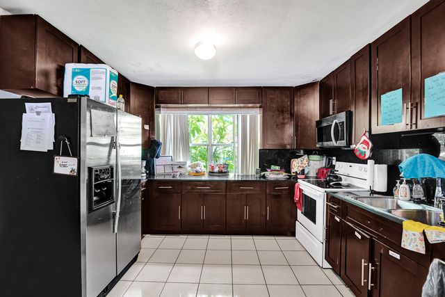 2901 FLETCHER Street, Hollywood, FL 33020