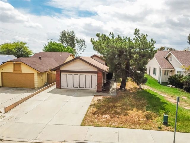 22961 Chambray Drive, Moreno Valley, CA 92557