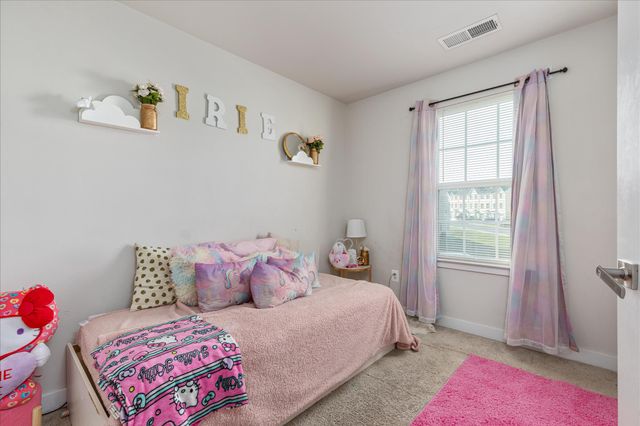 195 ONTARIO DR, Falling Waters, WV 25419