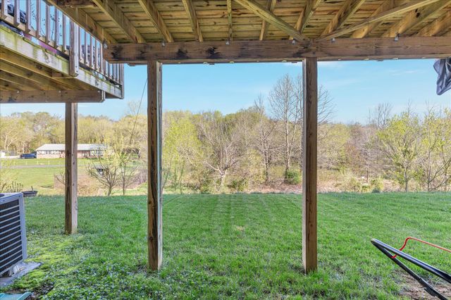195 ONTARIO DR, Falling Waters, WV 25419
