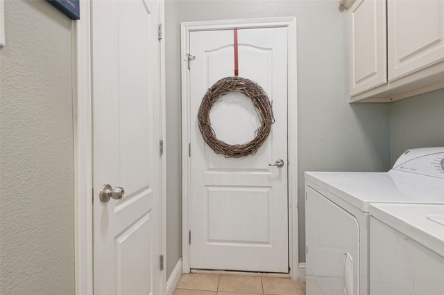 604 Jamboree Way, Euless, TX 76039