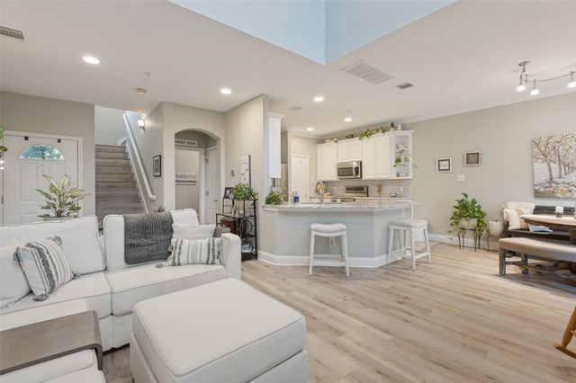 604 Jamboree Way, Euless, TX 76039