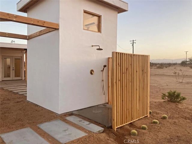 60654 Mitch Lane, Landers, CA 92285