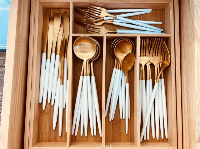 60654 Mitch Lane, Landers, CA 92285